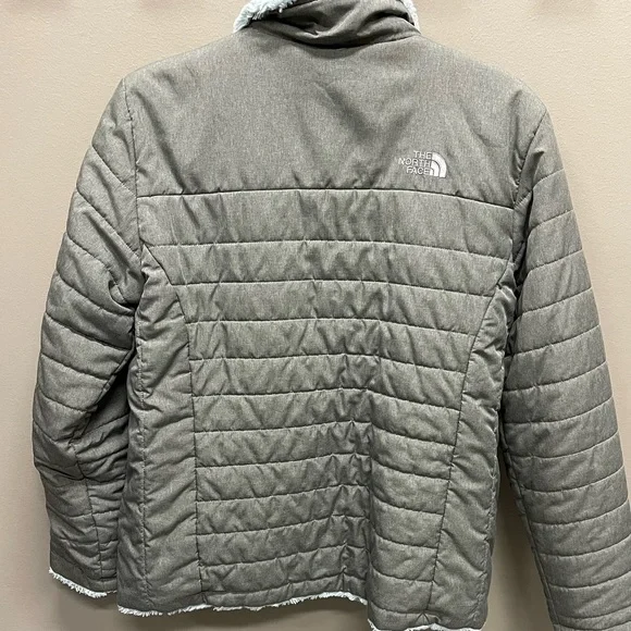 The North Face Gray Quilted Jacket with soft fleece lining - Picture 4 of 6